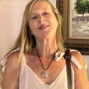 Meet your Posher, Lesley